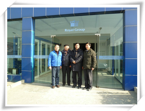 中國塑料加工工業(yè)協(xié)會(huì)常務(wù)副會(huì)長曹儉參觀考察南京聚隆科技股份有限公司-2