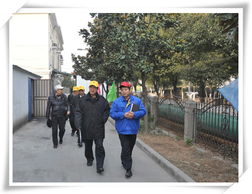 中國塑料加工工業(yè)協(xié)會(huì)常務(wù)副會(huì)長曹儉參觀考察南京聚隆科技股份有限公司-3